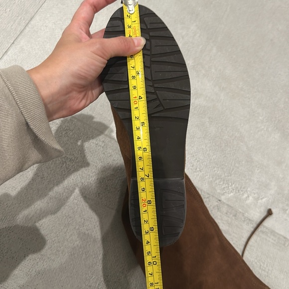 Stuart Weitzman lowland boots in walnut suede - Picture 13 of 13